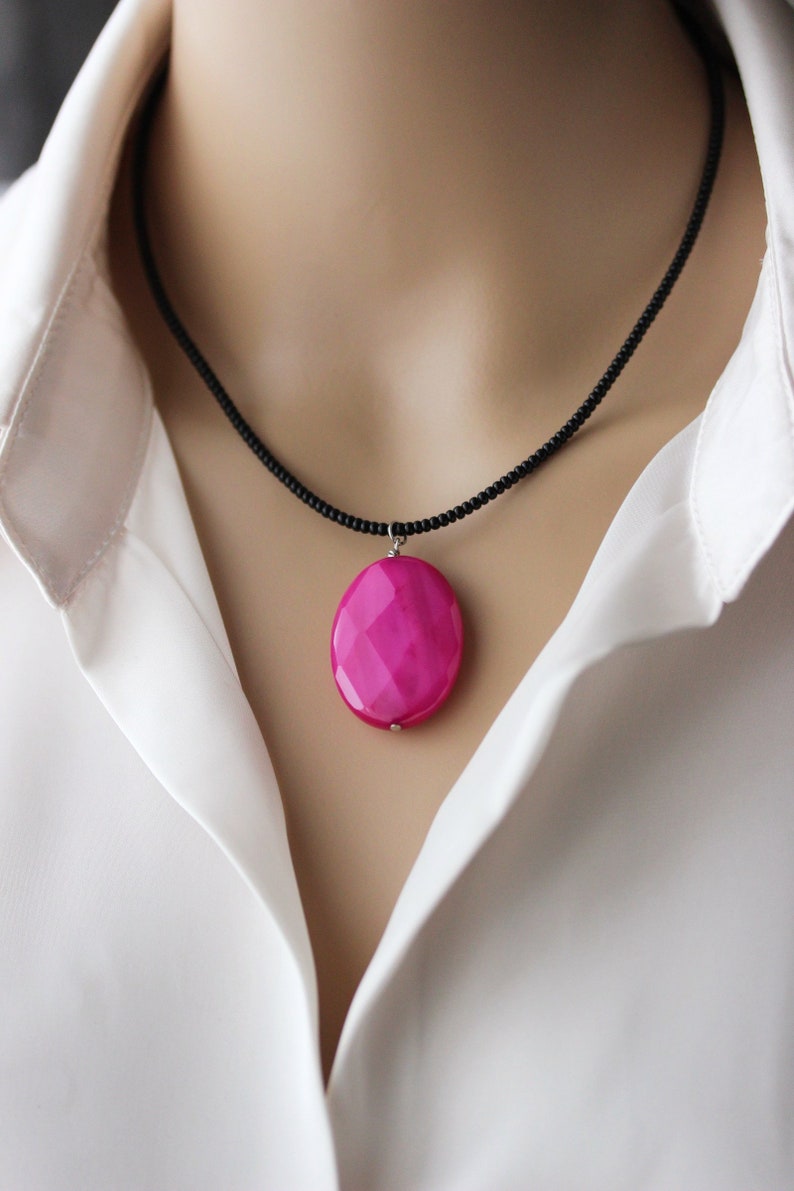 Hot Pink Dyed Agate Stone Pendant Bright Pink Stone Pendant Unique black Pink Necklace Short Seed Beads Necklace Big Pink Oval Stone Pendant image 9