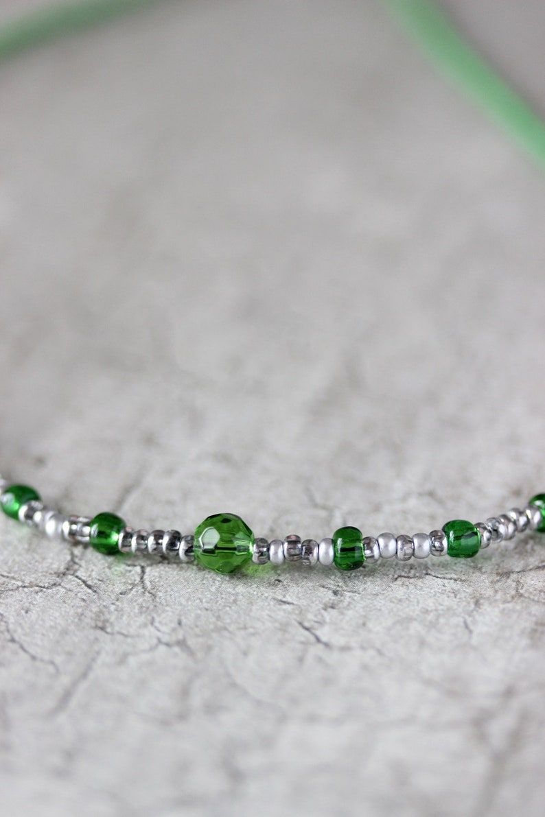 Green Silver Seed Bead Choker Green Silver Necklace Dainty Choker Short Trendy Necklace Seed Bead Choker Green Beach Choker Boho Necklace