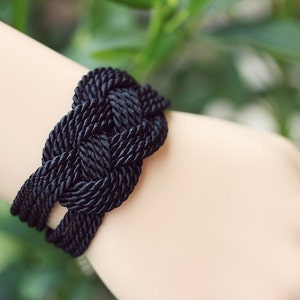 Bracelet noeud noir Bracelet noeud Bracelet corde Bracelet noeud marin noir Bracelet nautique noir Bracelet nautique Bijoux noeud nautique image 5