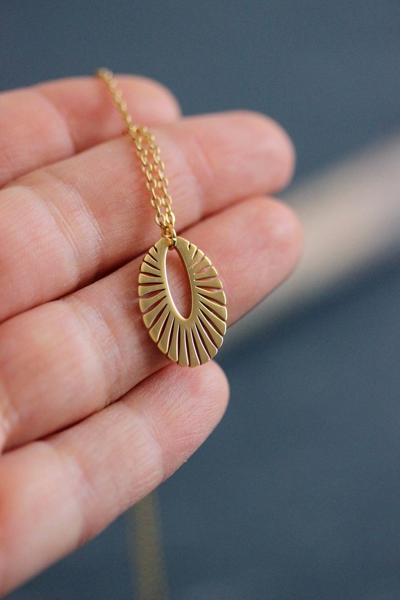 Gold Oval Pendant Necklace Sun Rays Oval Pendant Gold Plated Etsy