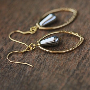 Long Oval Gold Tone Earrings Silver Hematite Stone Earrings Silver Drop Earrings Unique Elegant Dangle Earrings Gold Silver Teardrop Earring zdjęcie 5