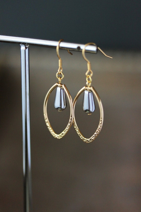 Buy Silver Dangle/ Drop Earrings With Kettle and Tea Bag Charms, Kettle  Earrings, Tea Earrings, Tea Bag Earrings, Tea Lover Gift Online in India -  Etsy
