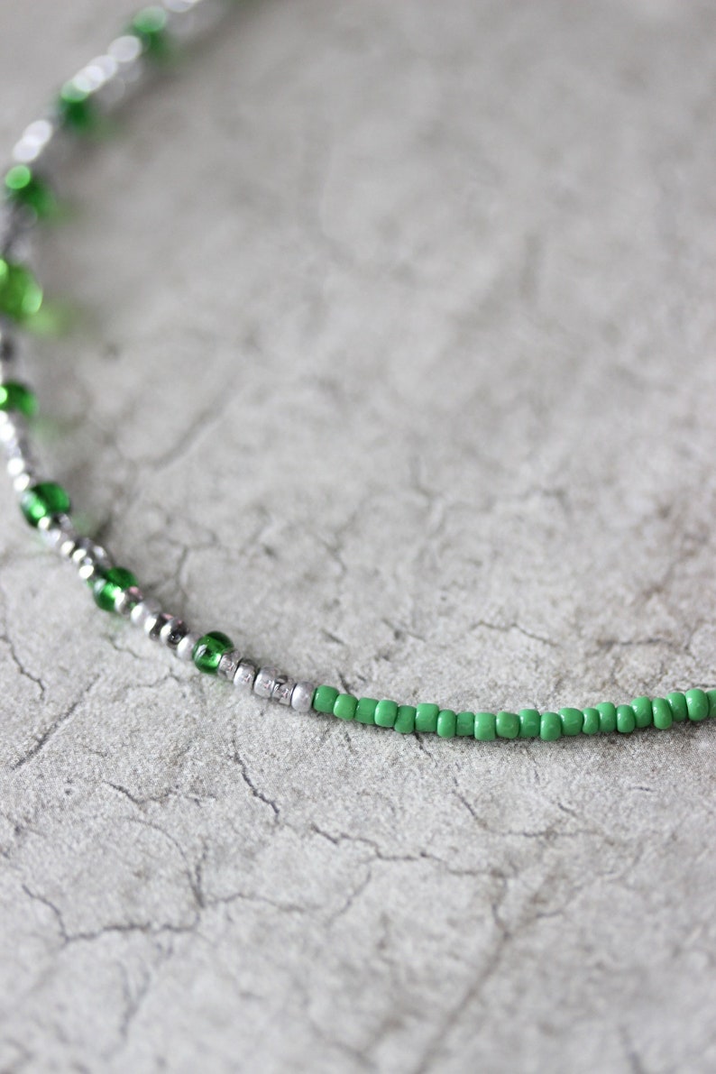 Green Silver Seed Bead Choker Green Silver Necklace Dainty Choker Short Trendy Necklace Seed Bead Choker Green Beach Choker Boho Necklace