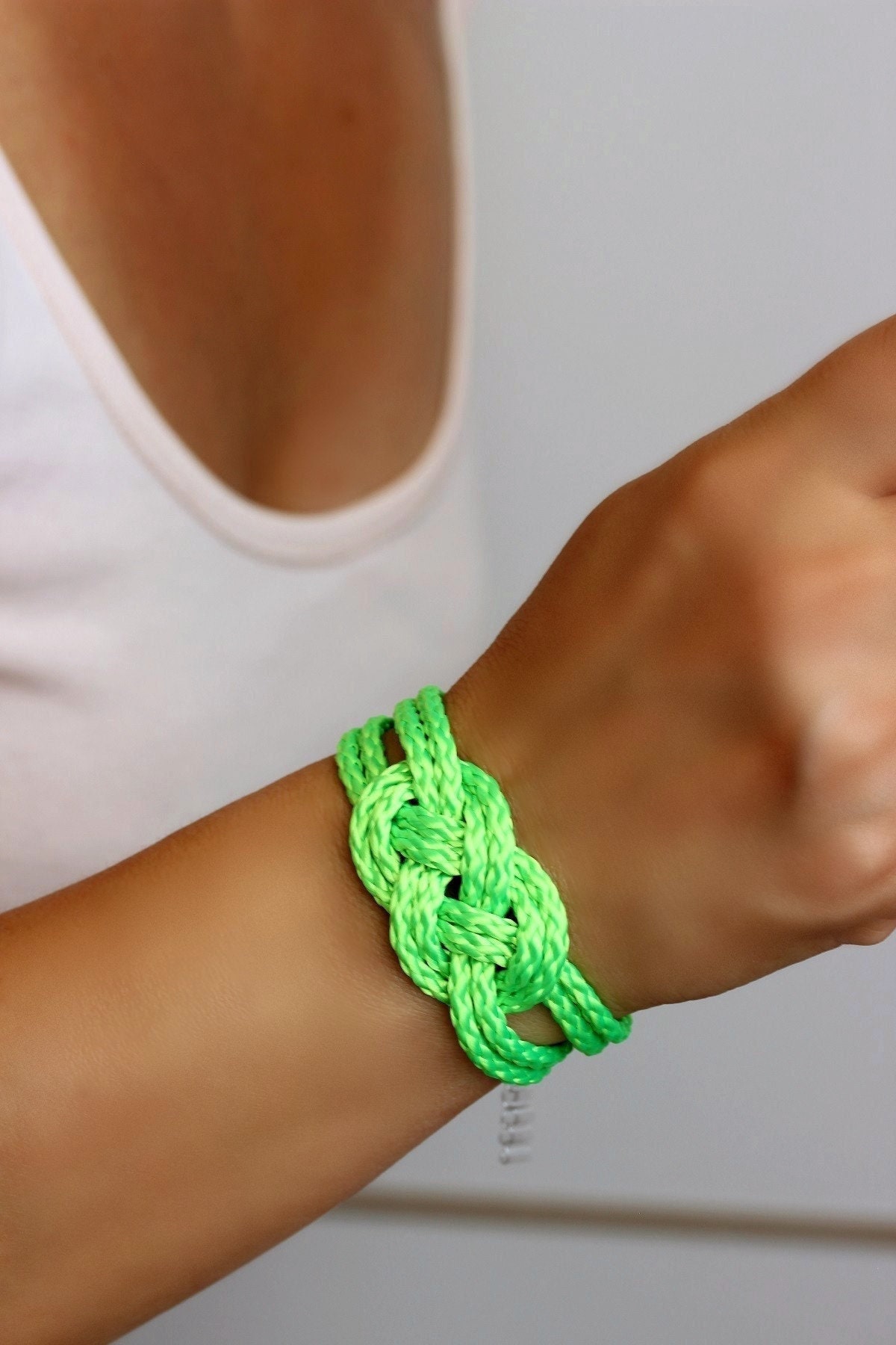 Neon Green Cord Bracelet Bright Rope Summer Bracelet Infinity Knot Bracelet Summer Bijoux Bracelet Nautique Fluorescent Party Bracelet Cadeau Etsy France