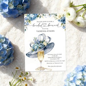 Invitación para brunch nupcial, invitación floral azul, plantilla elegante para despedida de soltera con sombrero y champán, editable, descarga instantánea imagen 1
