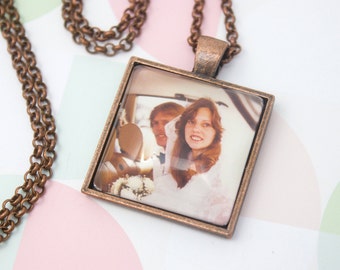 Personalisierte Fotokette - Fotoanhänger - Personalisiertes Geschenk - Personalisierte Halskette - Foto-Andenken - Bild halskette - 25 mm / 1 in Quadrat
