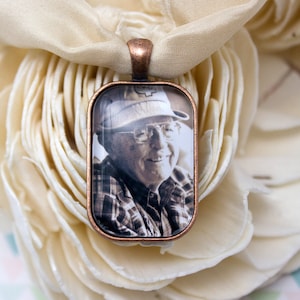 Memorial Bouquet Charm - Custom Bouquet Charm - Wedding Photo Gift - Bridal Bouquet Charm - Photo Bouquet Charm - 20 x 30 mm Rectangle