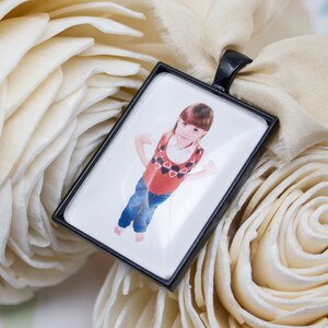 Photo Bouquet Charm - Custom Bouquet Charm - Wedding Photo Gift - Bridal Bouquet Charm - Black Bouquet Charm - 25 x 35 mm Rectangle