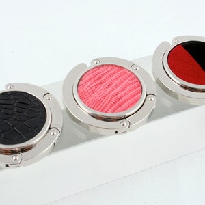 Bolso de gancho colgador / / rosa (lagarto), negro (cocodrilo), negro y rojo (ante) (piel de becerro Italiano) - el envío gratuito, pieza única