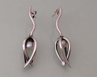 Tulip Earrings with Pearl