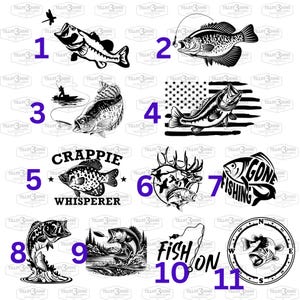 Puede incluir: Un conjunto de 11 ilustraciones de tem&aacute;tica de pesca en blanco y negro. Las ilustraciones incluyen una variedad de peces, un pescador, un ciervo, una br&uacute;jula y texto que dice "Gone Fishing" y "Fish On".