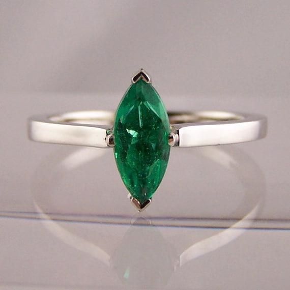 Natural Emerald /& Coral Wreath Ring 14K White Gold Plate ~ Unique Ring ~ Gift for Her Size 8 14
