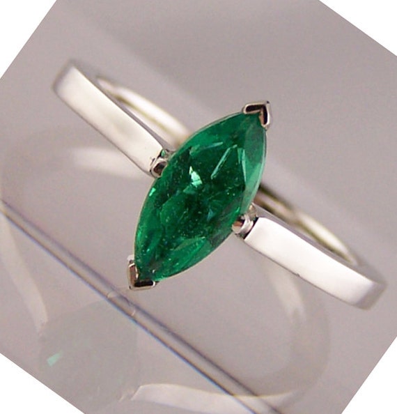Natural Emerald /& Coral Wreath Ring 14K White Gold Plate ~ Unique Ring ~ Gift for Her Size 8 14