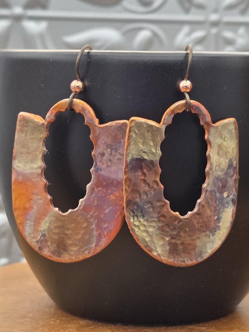Flame Painted Copper Earrings: Hammered Niobium Earwires 画像 5