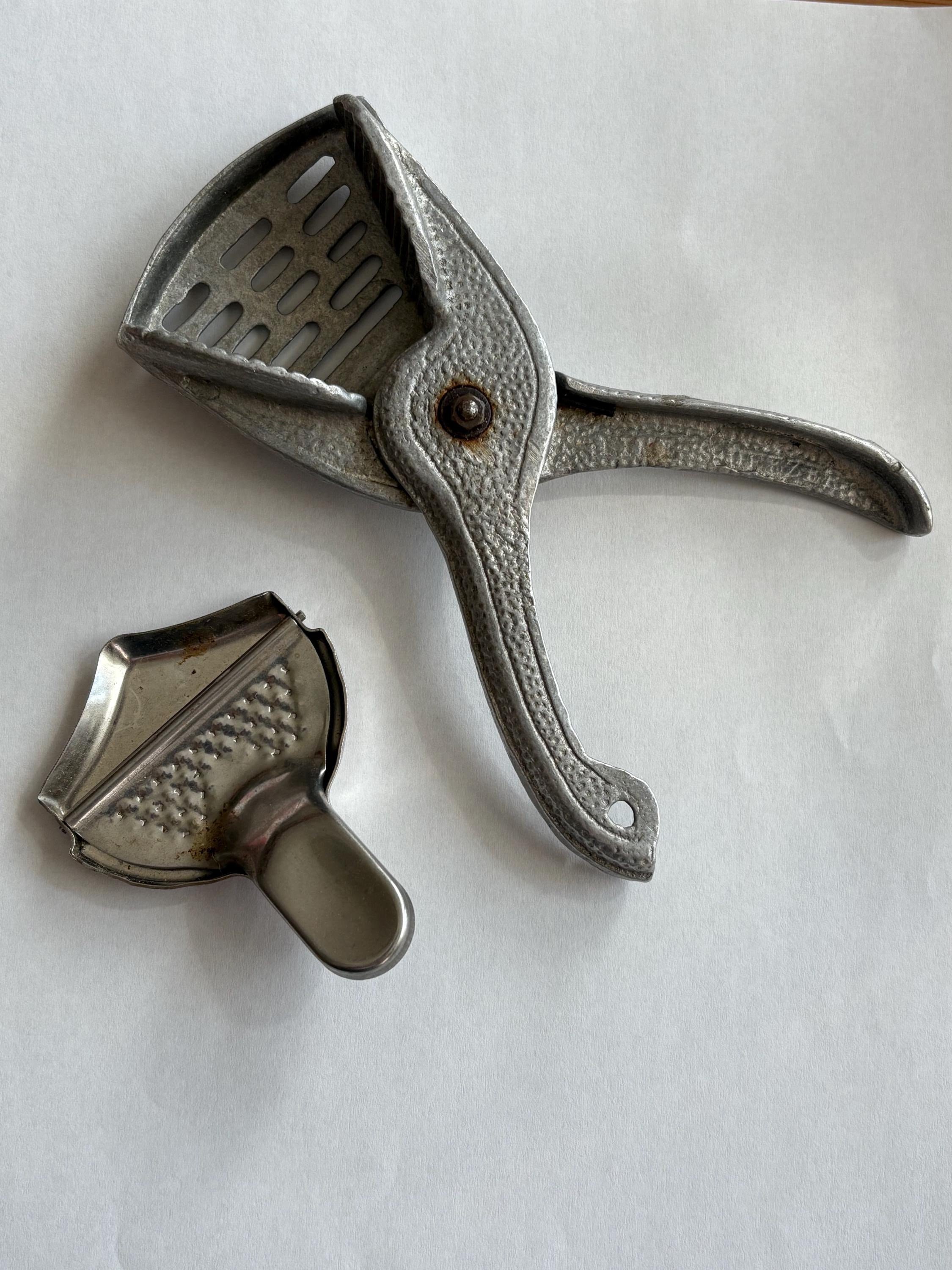 Vintage Lemon Squeezer