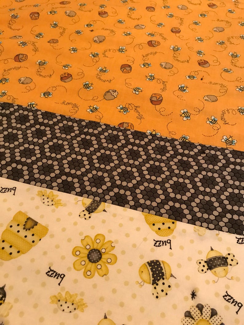 Funny Bumble Bees Quilt
