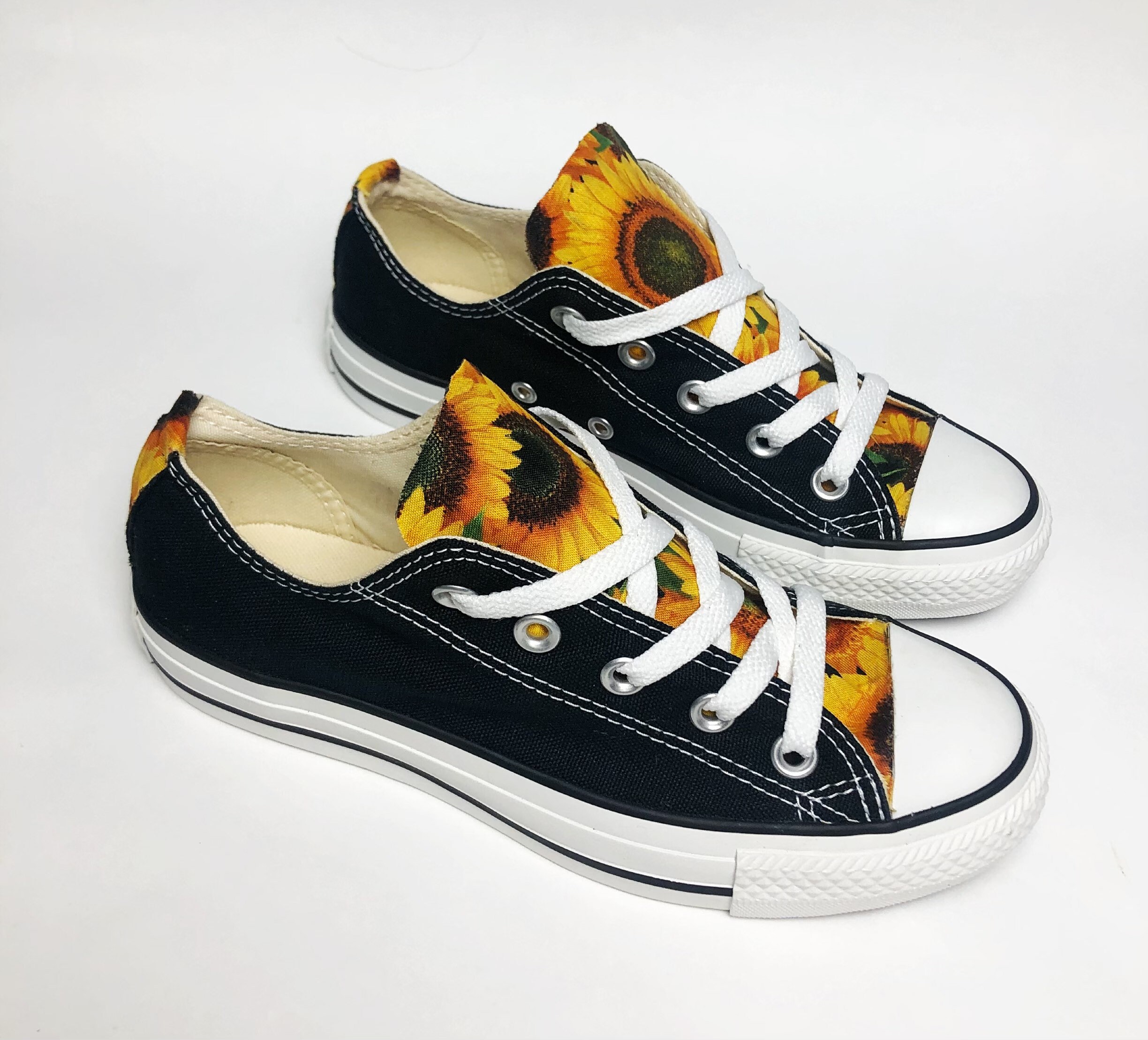 black converse size 5.5