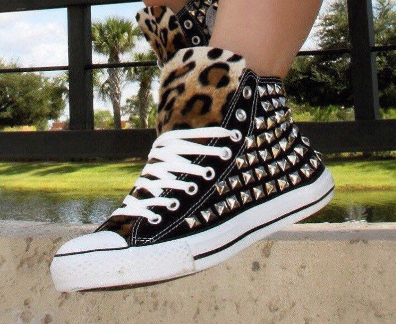 converse leopard silver