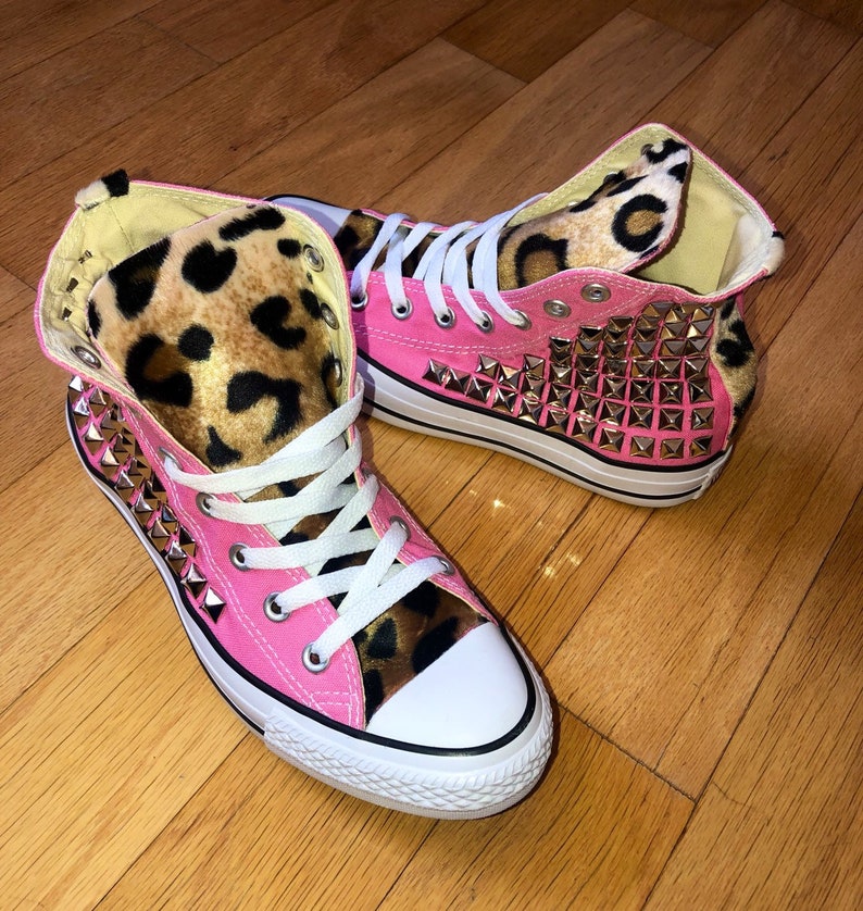 converse leopard silver