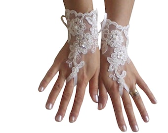 Gant de dentelle ivoire, mariée, mariage sans doigts, dentelle français, gantelets, guantes, floral, perlé, rustique, élégant, mariage de gants en dentelle, mariée