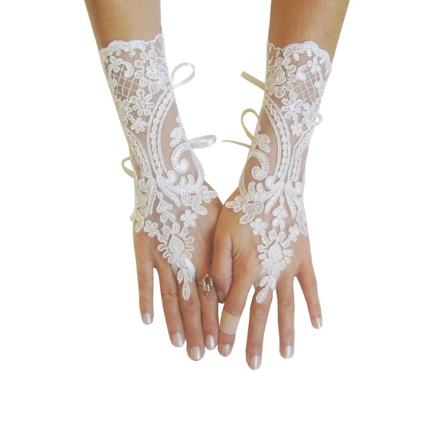Ivory  Wedding gloves, bridal gloves, lace gloves, fingerless gloves, french lace gloves, bridal accessories, lace gauntlets, long gloves
