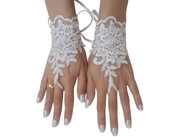 Beaded, ivory, silver, frame, wedding gloves, bridal glove, lace gloves, bridesmaid gift, bridal accesory, fingerless glove, armwarmers lace