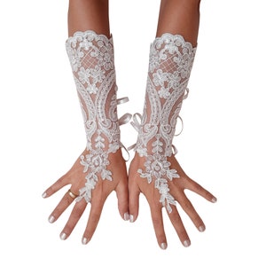Long Ivory lace gloves, bridal gloves, lace gloves, fingerless gloves, ivory gloves, french lace gloves, long gloves, lace mittens,