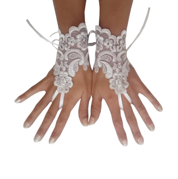 silver lace gloves