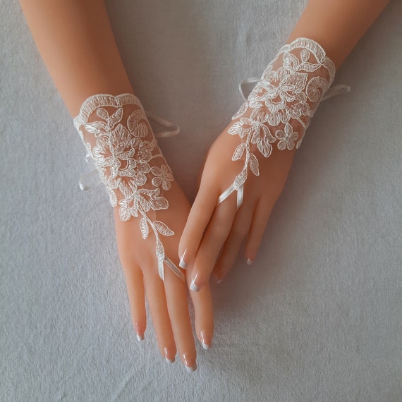 Wedding Gloves, Wedding, Bridal Gloves, Fingerless Gloves, Ivory, Wedding accessories bridal accessory victorian wedding lace gloves wedding