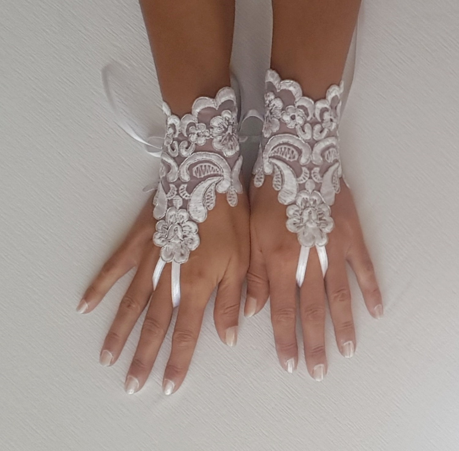 silver lace gloves