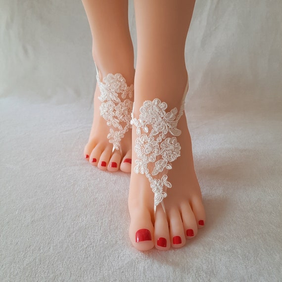 beaded barefoot sandals, white or ivory bridal lace sandals, barefoot sandal, beach accessories, lace anklets, beach party, bellydance