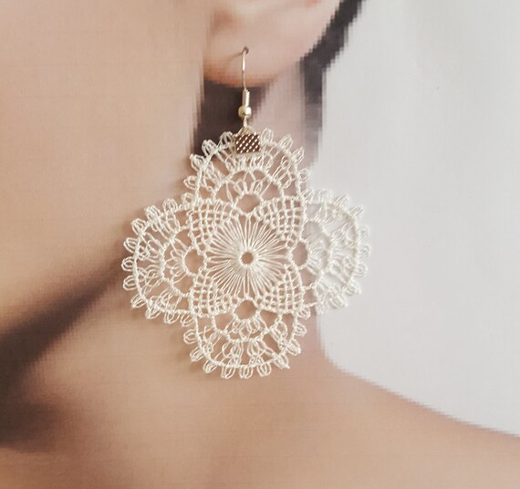ivory Bridal earrings, jewelry, lace earrings, wedding, lace jewelry, wedding gift handmade, costume jewelry, boho, floral earrings, drop
