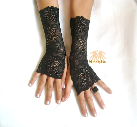 Black lace glove, fingerless glove, gothic, boho bride gloves, fingerless glove
