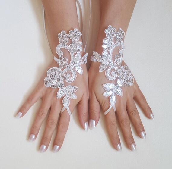 white or ivory scaly Wedding gloves adorned sequins party prom wedding bridal bride celebration gift for woman