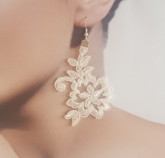 ivory Bridal earrings, jewelry, lace earrings, wedding, lace jewelry, wedding gift handmade, costume jewelry, boho, floral earrings, drop