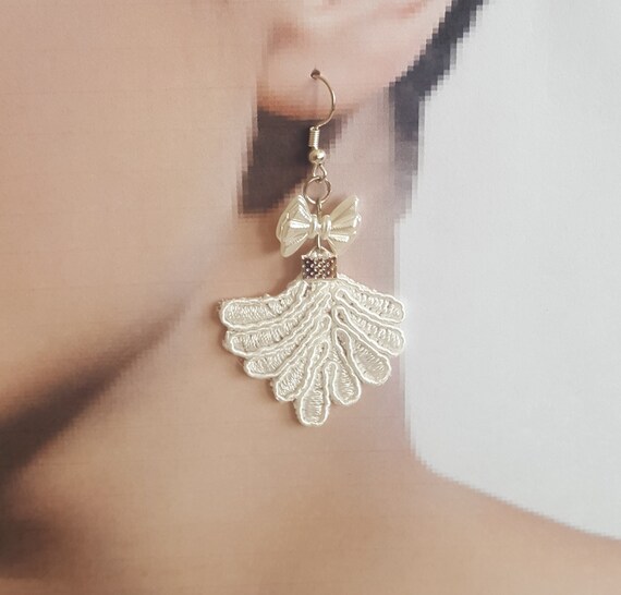 ivory wedding earrings, jewelry, lace earrings, wedding, lace jewelry, wedding gift handmade, costume jewelry, boho, bohemian,