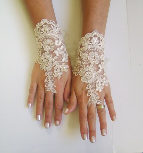 Champagne lace gloves, rustic wedding, gift for bride, short gloves lace, wrist cuffs lace, bridal accesories