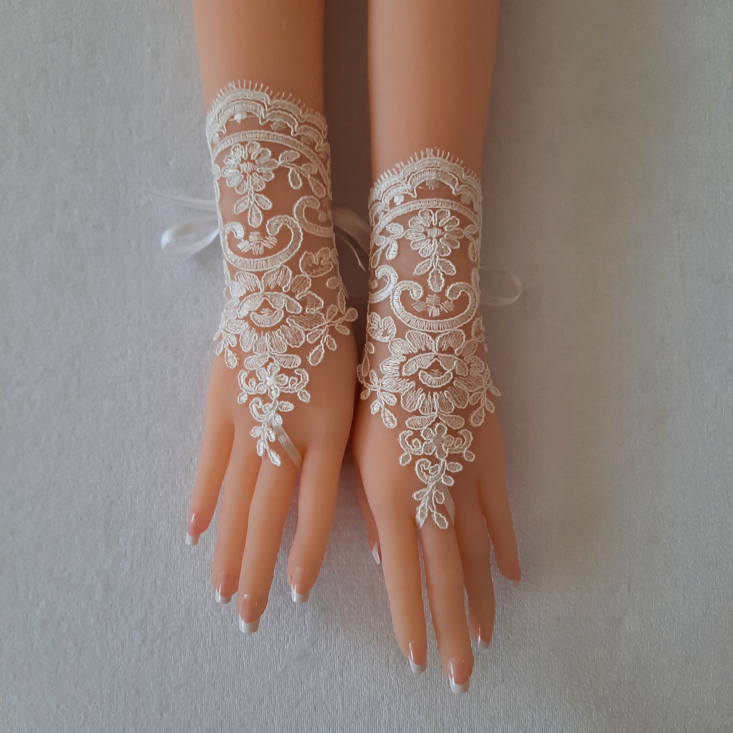 YANYUESHOP Gants en Soie Glacée pour Femme Dentelle Fine Conduite