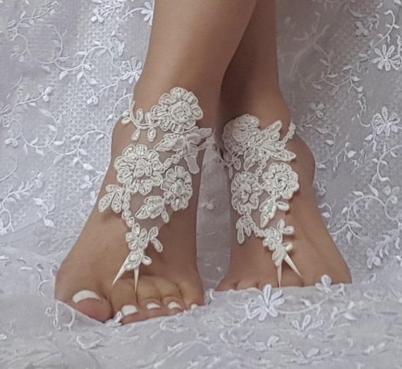 beaded barefoot sandals, white or ivory bridal lace sandals, barefoot sandal, beach accessories, lace anklets, beach party, bellydance