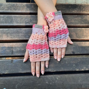 Crochet Fingerless Gloves: Soft Pink Lilac Mittens, Size S