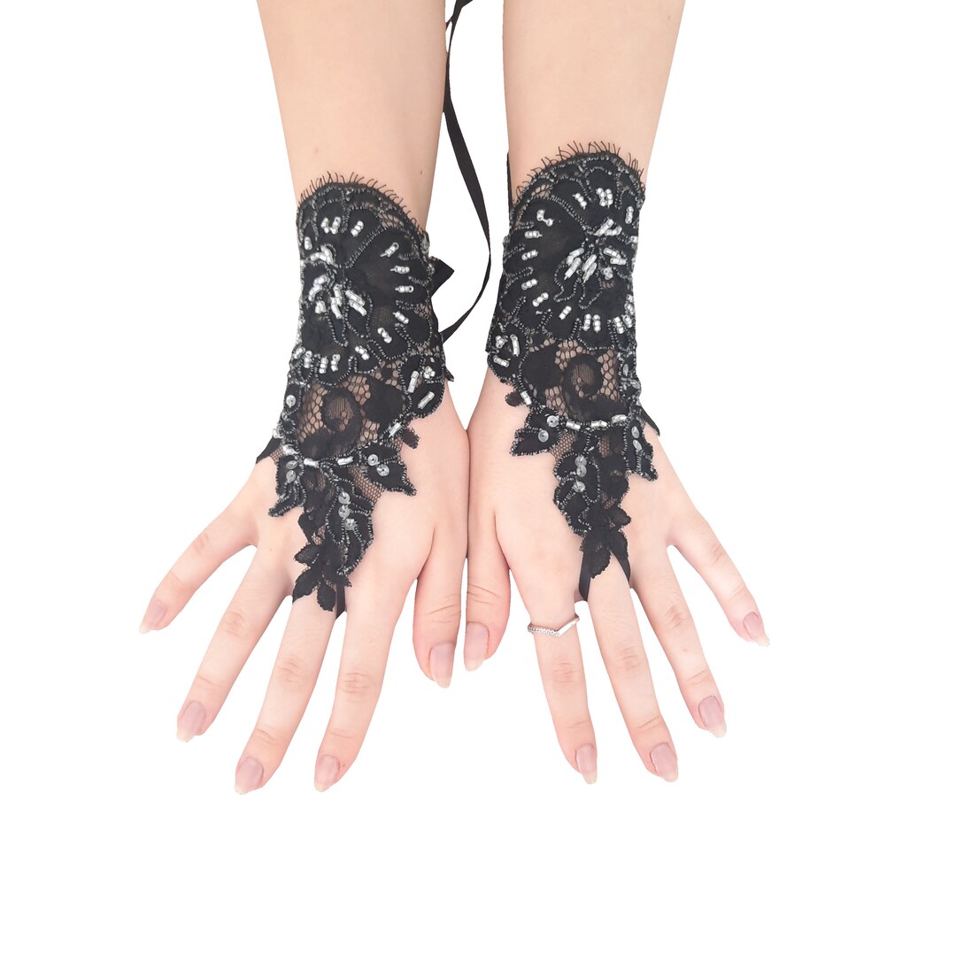 Duty Free Fingerless Gothic Lace Bridal Glove - Black With White