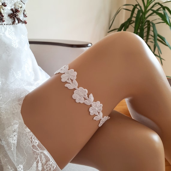 White or Ivory Garter Belt, Bridal Garter, Wedding Garter, Minimal