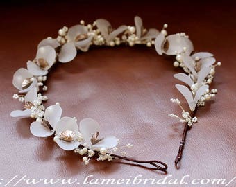 Vintage Style Floral Crown Tiara, Ivory white  Flower head Wreath, Bridal Hair Accessories, Flower crown ,woodland wedding crown