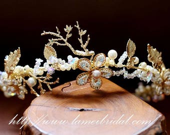 Sale-High quality -Woodland Queen Light Golden Wedding crown, Flower Bridal Tiara, Bride Headpiece with Swarovski Pearls and  Gold Flower