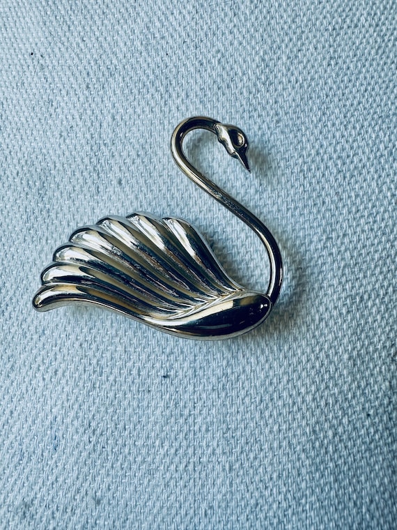 Vintage Sterling Silver Swan Brooch