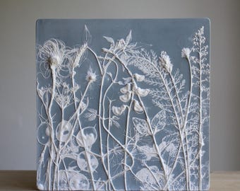 Japanese Anemone, Sweet Pea, Honesty, Lavender, Californian Poppy, Clematis Seed head, Salvia and Achillea in Grey/Blue Wedgwood