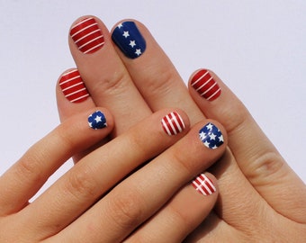 Stars and Stripes Mom & Me Nail Wraps