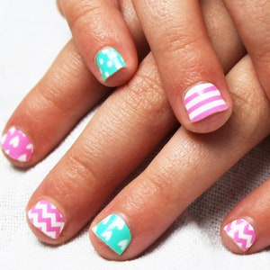 Mint & Pink Chevron Hearts Kids Nail Wraps