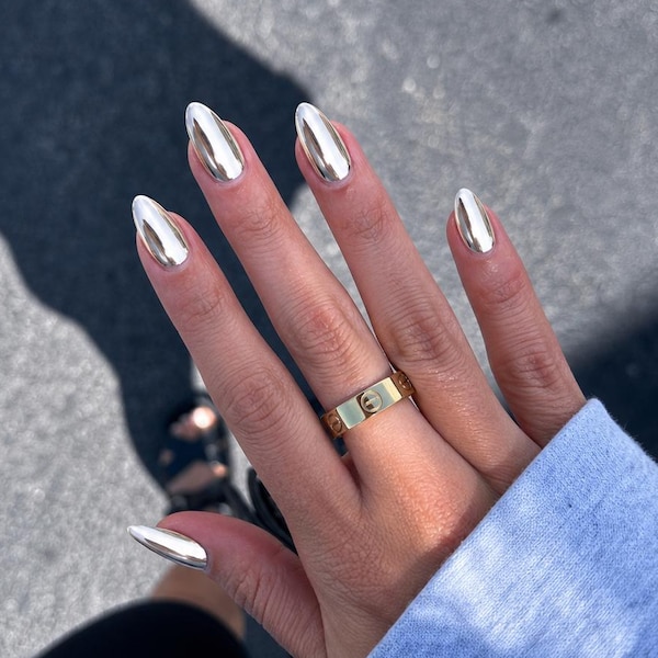 Solid Silver Heat Activated Nail Wraps