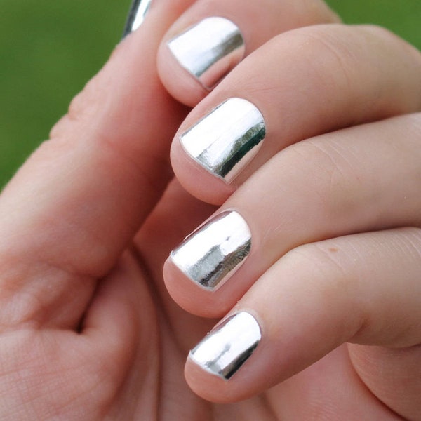 Solid Silver Heat Activated Nail Wraps